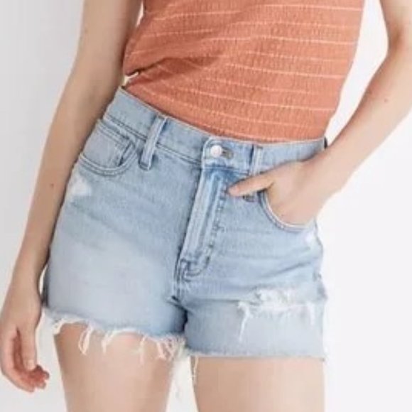 Madewell Perfect Jean Short in Fiore Wash: Destroyed Edition Size 26 NWT 🦋✨💙 - Picture 1 of 8